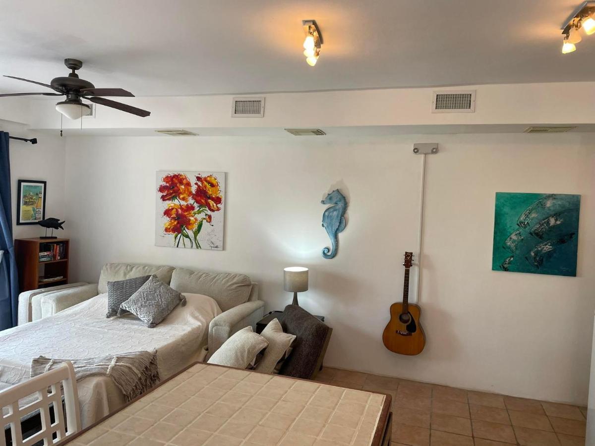 Seaside Villas Caye Caulker Exterior photo